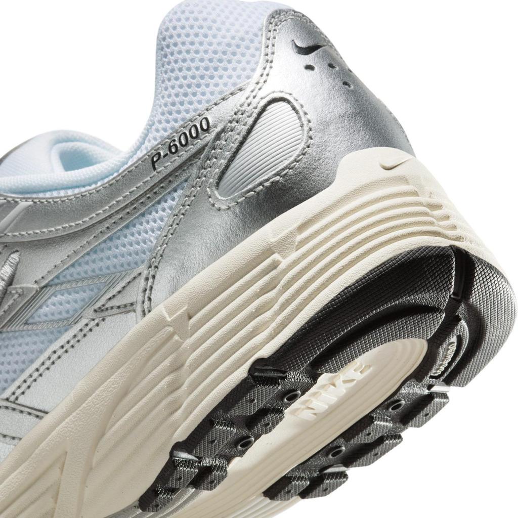 CD6404-105 NIKE P-6000 БЕЛЫЙ/ЧЕРНЫЙ-МЕТАЛЛИЧЕСКОЕ СЕРЕБРО-СВЕТЛО-СЕРЕБРИСТЫЙ (Мужской)