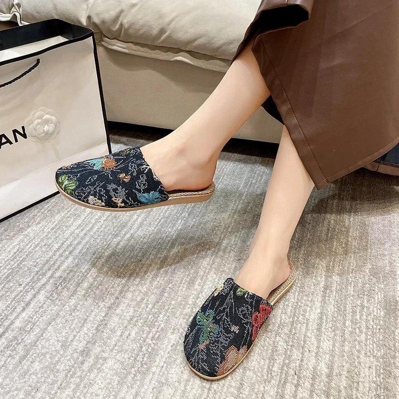 Модная женская обувь 2024 года, высококачественные женские тапочки Baotou, модная домашняя хлопковая обувь с принтом, новые тапочки большого размера на плоской подошве Zapatos