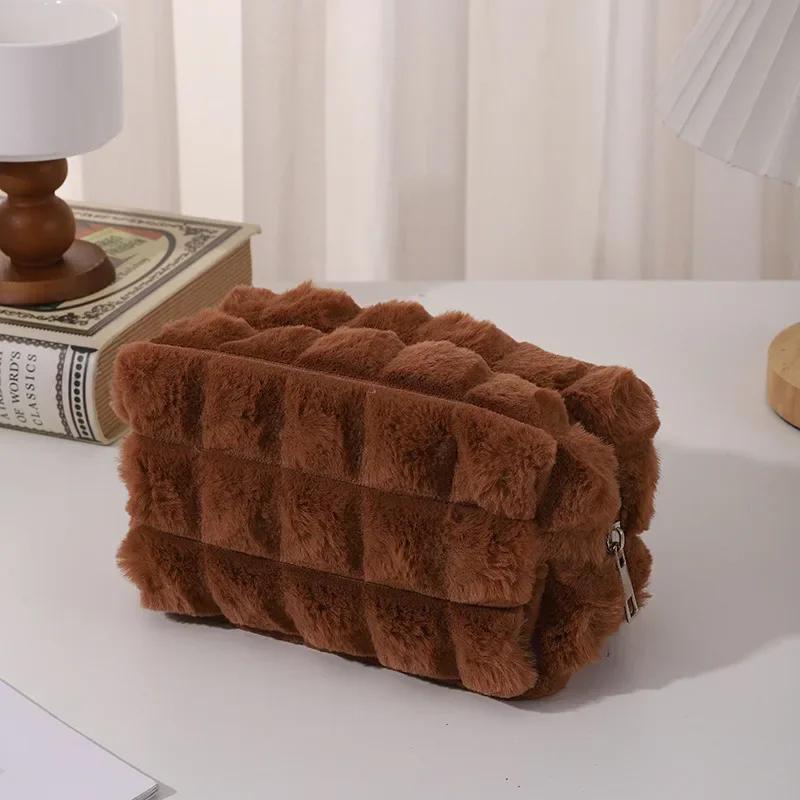 Портативная женская плюшевая косметичка с большой вместимостью, органайзер для туалетных принадлежностей, косметички, косметички на молнии, косметичка для путешествий