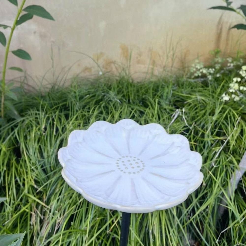 Flower-Shaped Bee Watering Station Rust-resistant Butterfly Bee Mixer Bird Bath Bowl Backyard
