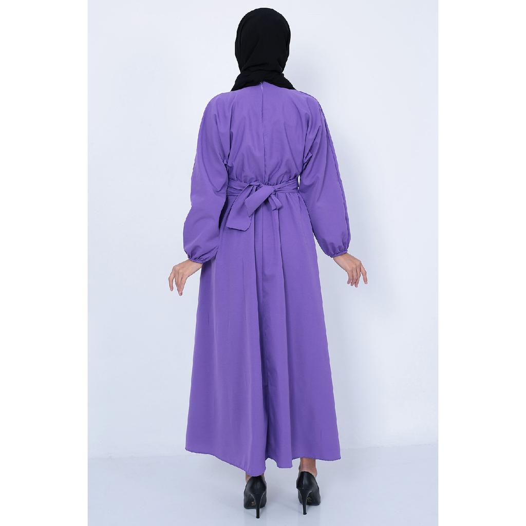 Сезонное черное платье в хиджабе с эластичной талией и поясом