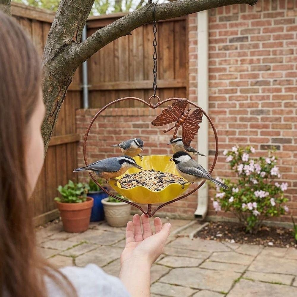 Iron Art Heart Shape Bird Feeder Large Capacity Bee Watering Station Outdoor Garden