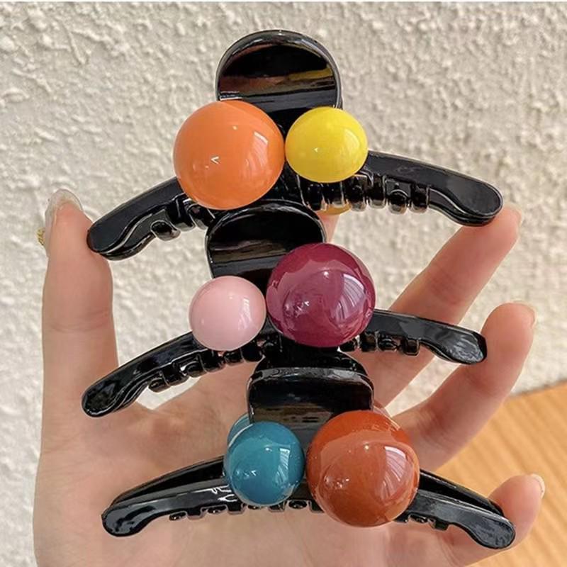 Small Women's Summer Hair Claw Clip - Plastic Shark Clip for Volume & Style Hairpin