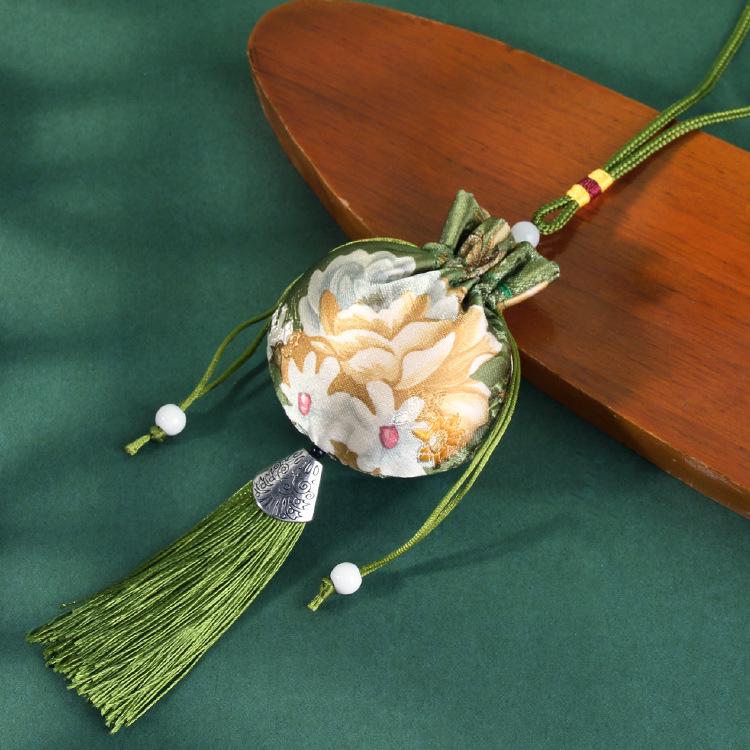 Embroidered Lavender Sachet: Dragon Boat Festival Car Pendant, Mosquito Repellent for Babies and Kids