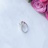 Серебряное кольцо с фианитами, вес изделия 4,19 гр (2145295)