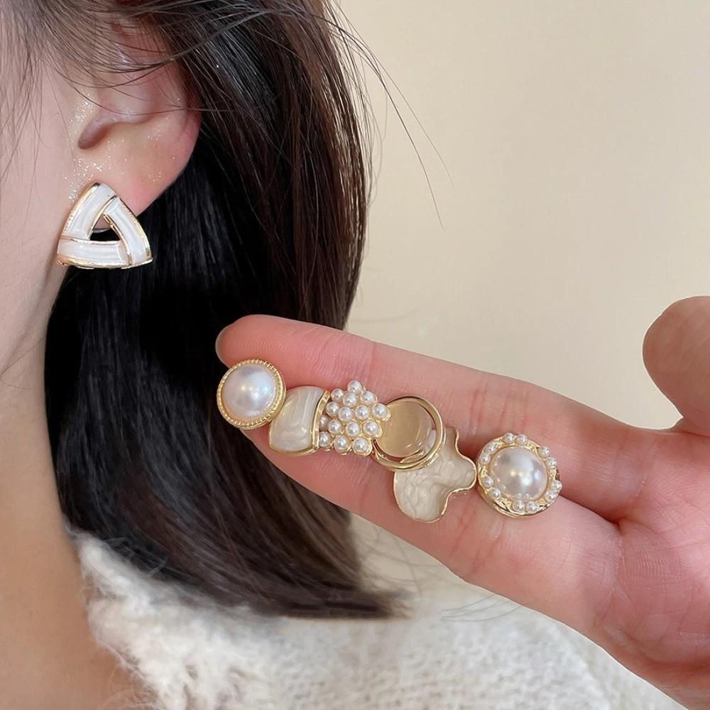 Luxury Design Stud Earrings Gold Color Pearl Earrings Stud Gifts for Women