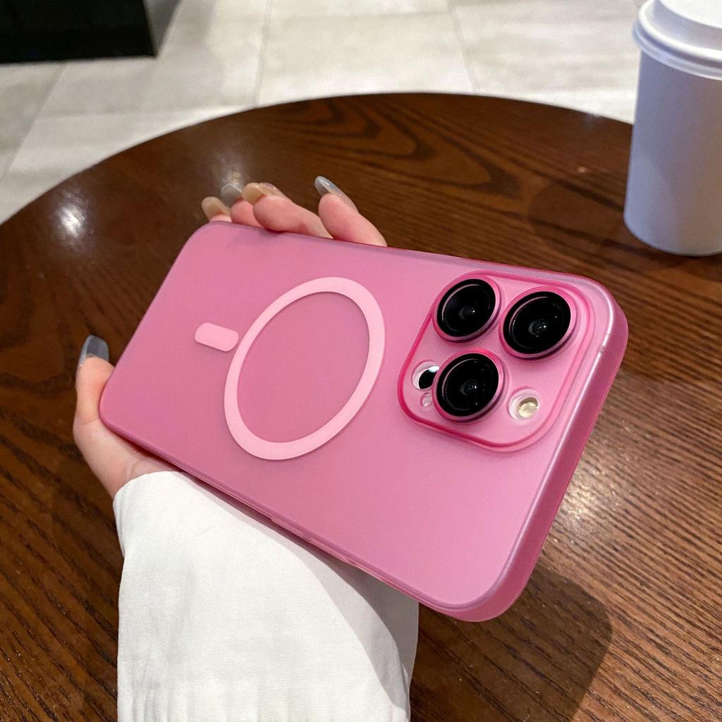 Ультратонкий магнитный чехол для iPhone 15 Pro Max для Apple 14 и 13 — твердый корпус со встроенной пленкой для объектива.