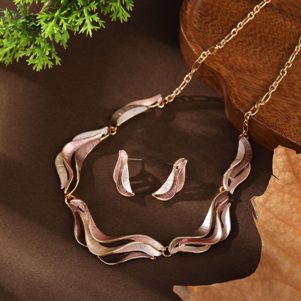 Luxury Enamel Color Geometric Lines Petal Stud Earrings Necklace Set Ladies Fashion Irregular Petal Necklace