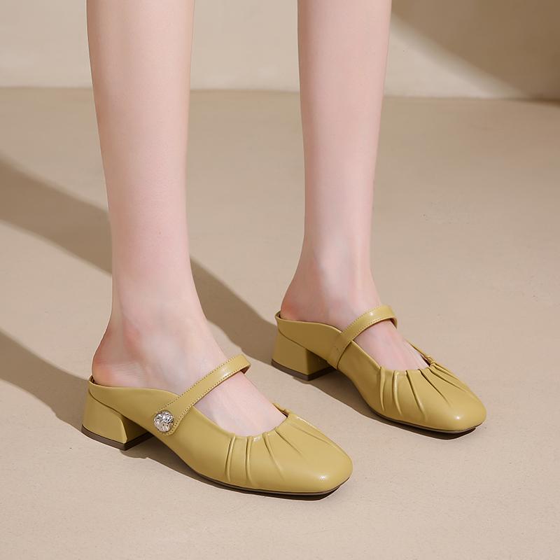 Мода 2025 Новая Женская Обувь Низкие Женские Тапочки Закрытый Носок Неглубокие Роскошные Шлепанцы ПУ для Женщин Новые Дизайнерские Плоские Модные Тапочки