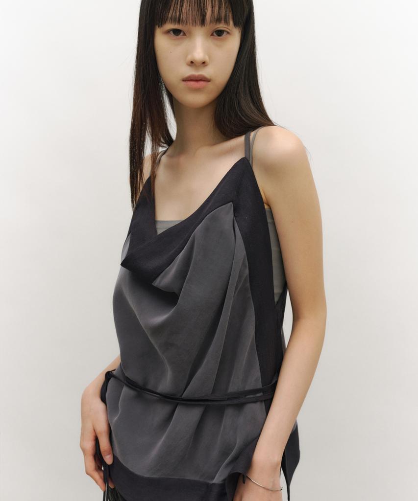 LOW TIDE Frame Cowl Halter Top [Charcoal]