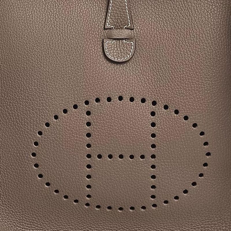 HERMES Evelyne Clemence Calfskin Crossbody Bag, Shoulder Bag 29 Women's 18 Etoup Elephant Gray H056277CK18