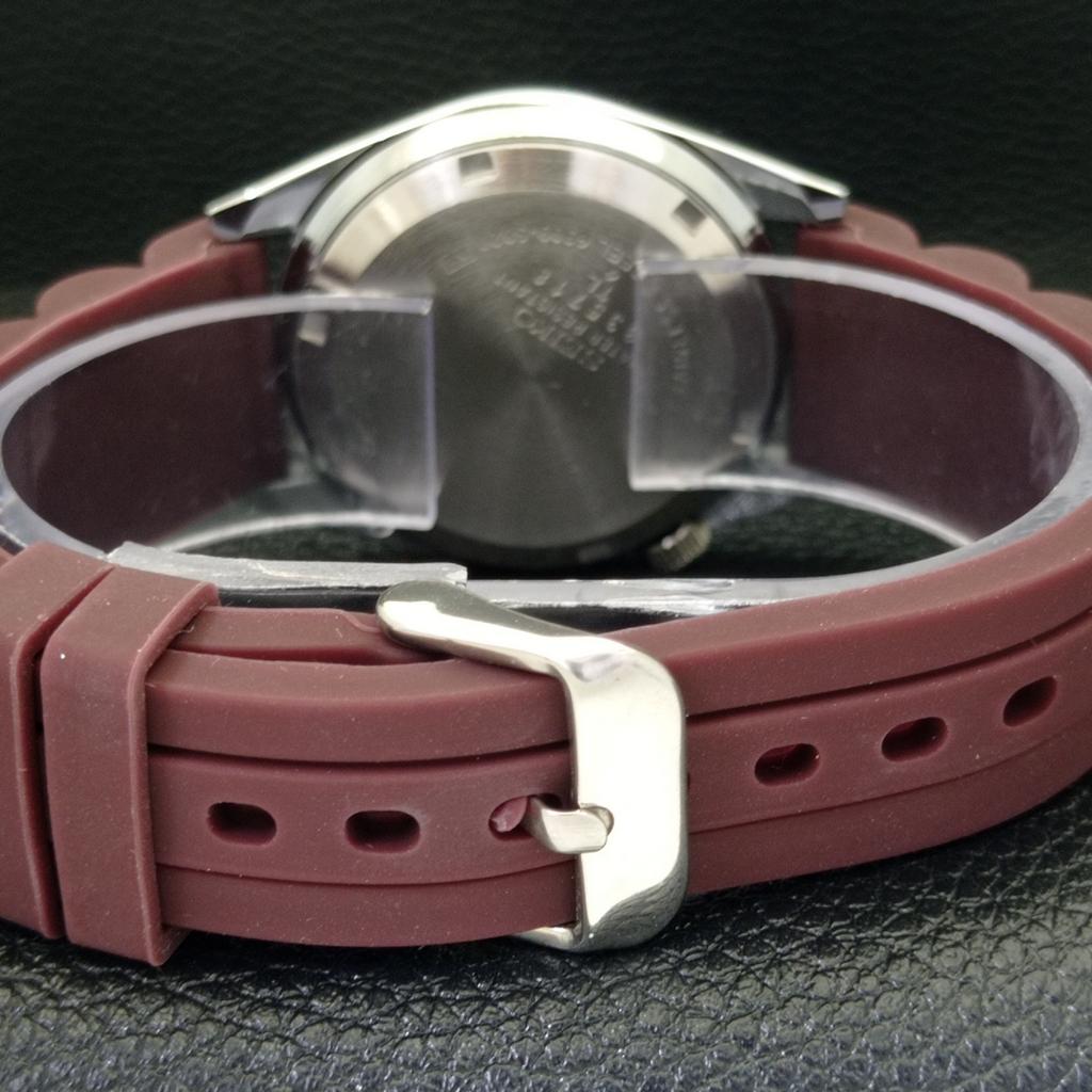 ВОССТАНОВЛЕННЫЕ МУЖСКИЕ АВТОМАТИЧЕСКИЕ ЧАСЫ SEIKO 5 СДЕЛАНО В ЯПОНИИ КРАСНЫЙ ЦИФЕРБЛАТ ЗАКАЗНЫЕ a440110-2 QV90-a440110