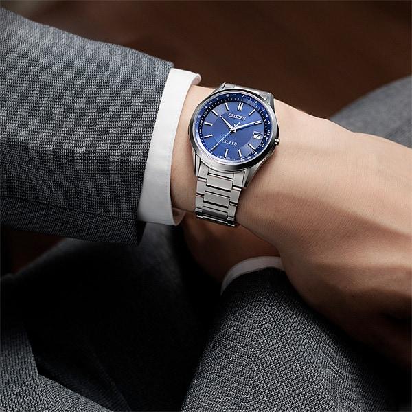 Citizen CB1110-61L ( Посмотрите радиоуправляемую модель прямого полета EXCEED Eco-Drive на солнечных батареях)