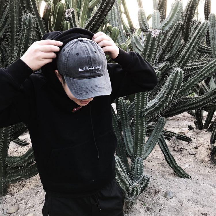 Wide Embroidered Fashionable Brim Baseball Cap For Men And Women