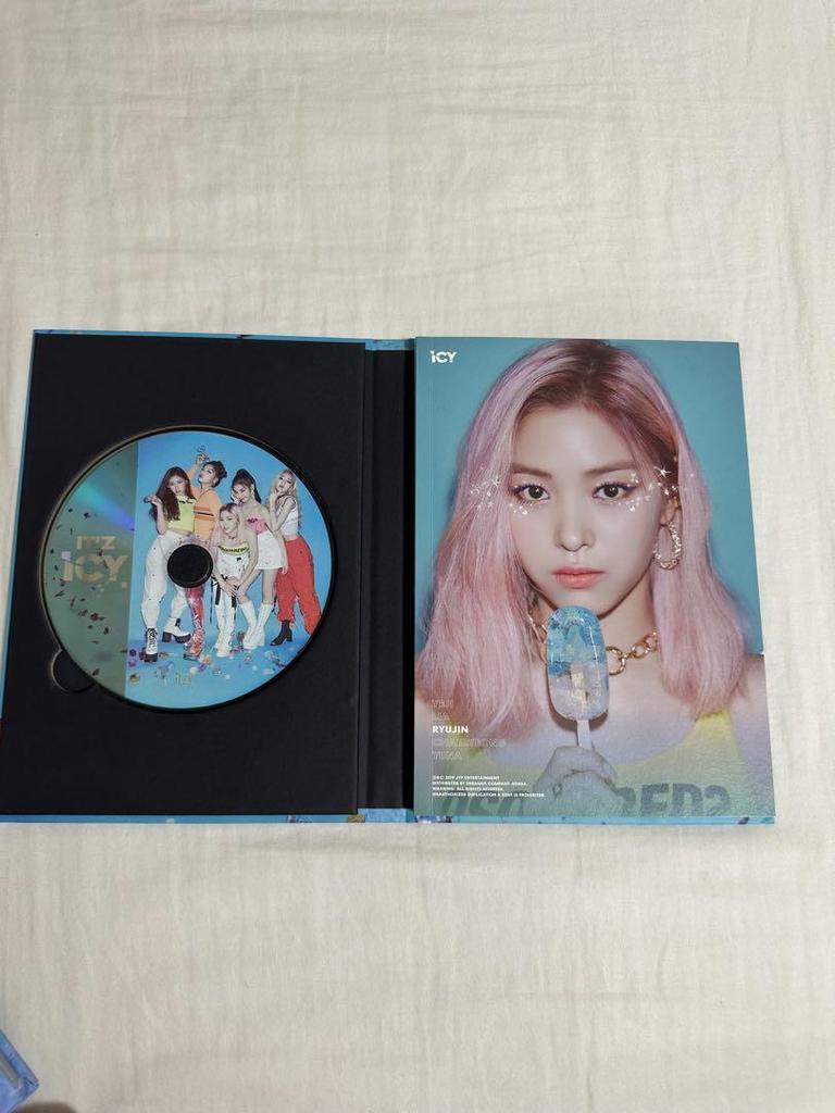 [Б/У] ITZY IT'z ICY Альбом CD