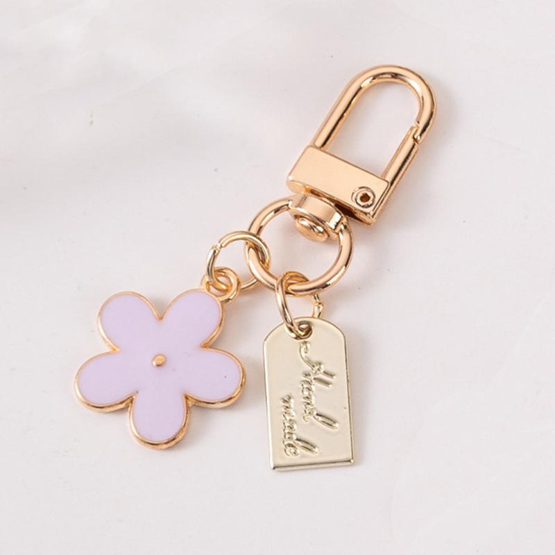 1Pcs Korean Hot-Selling Ins Metal Style Daisy Keychain Niche Usb Headphone Pendant Bag Protective Cover Pendant