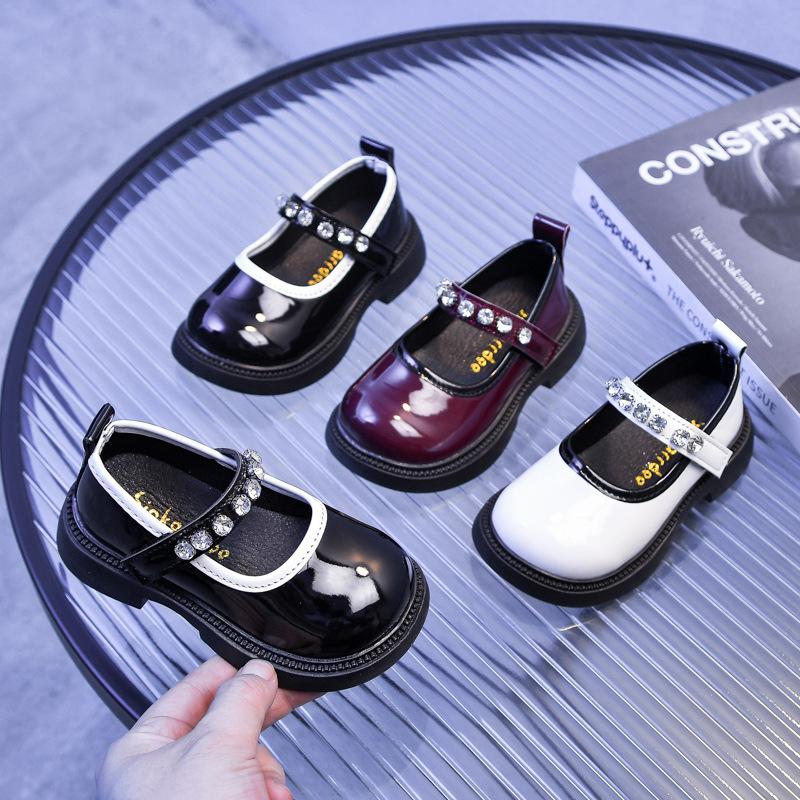 Academy-style children's leather shoes with rhinestones, student performance shoes, small and medium-sized children's leather loafers2026Spring