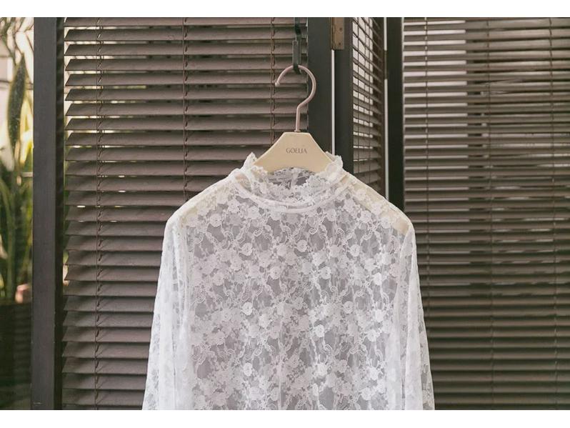 2024 Тонкий корейский кружевной сетчатый пуловер - полувысокий воротник, телесный цвет