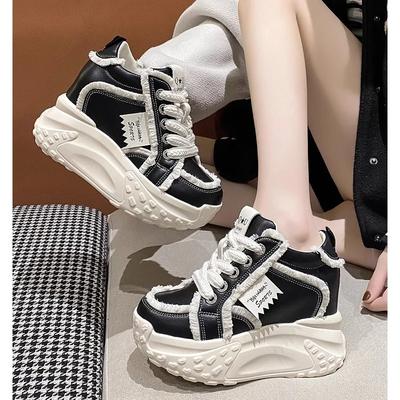 Модные осенние женские туфли на платформе, танкетка 10 см, повседневная обувь, увеличивающая рост, белые черные кроссовки, женская кожаная обувь, новинка