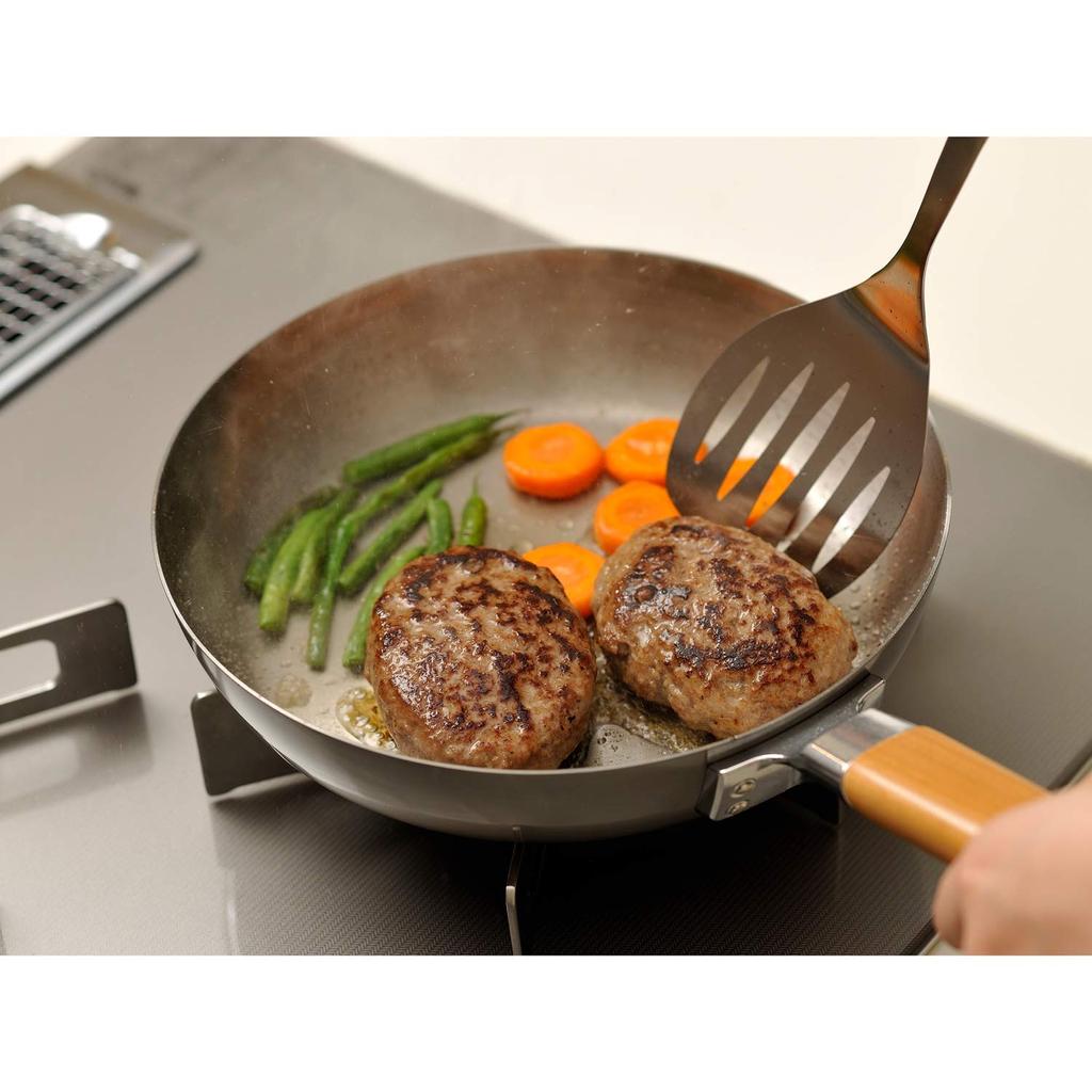 Wahei Freiz Tsubame Sanjo Iron Frying Pan 24cm IH Compatible Gas Wooden Handle Made In Japan Chitose Chitose CS-008