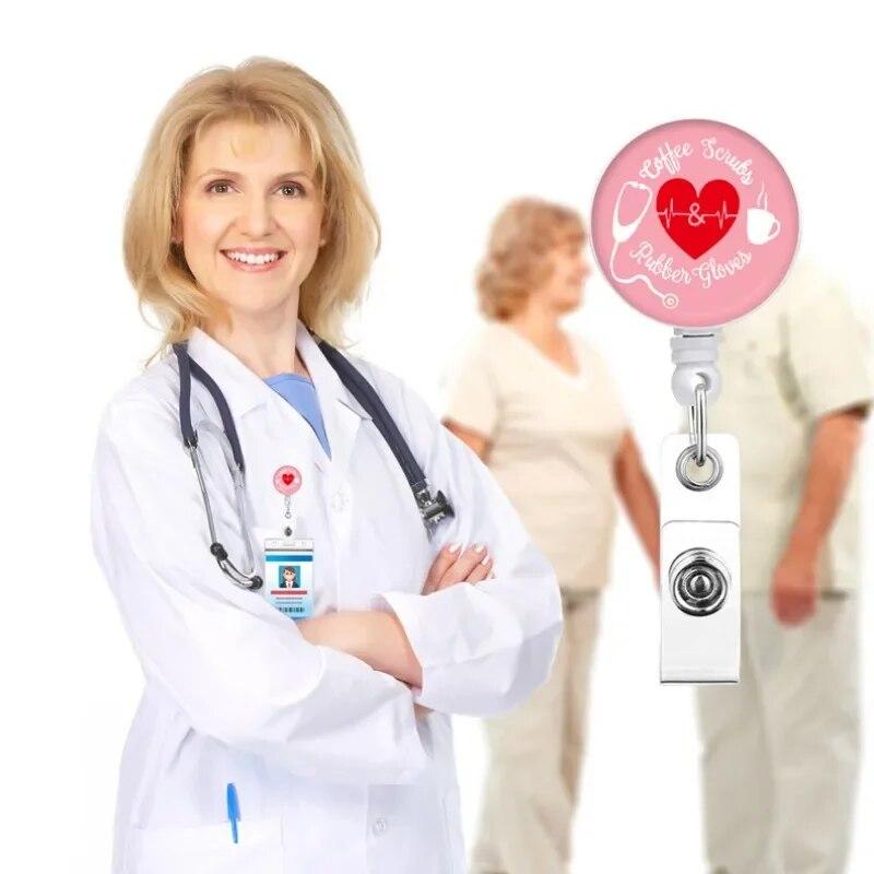 Розовый стетоскоп «Любовь», легко вытаскиваемый зажим для бейджа Porta Credencial, значок медсестры, катушка, ремешки, держатель для бейджа, выдвижной брелок