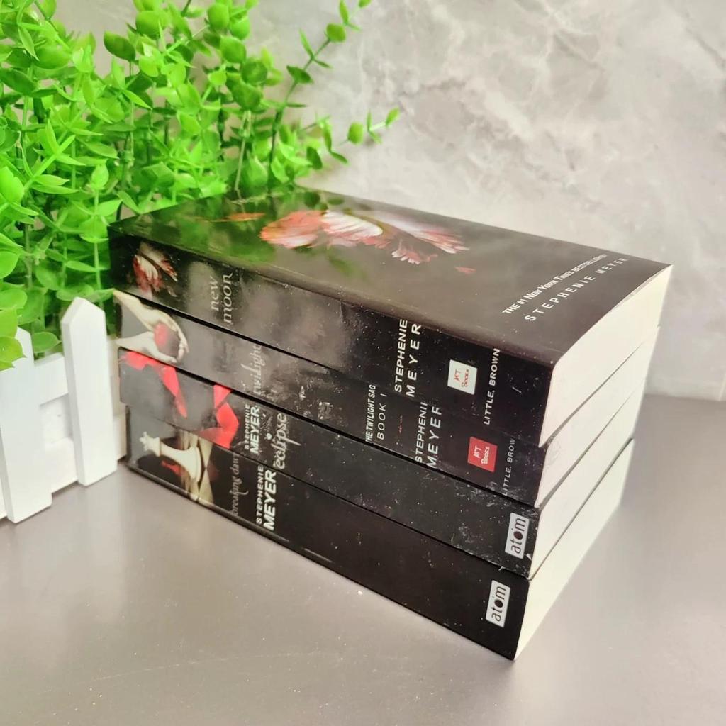 Сага "Сумерки: Полная серия (Книги 1-4)