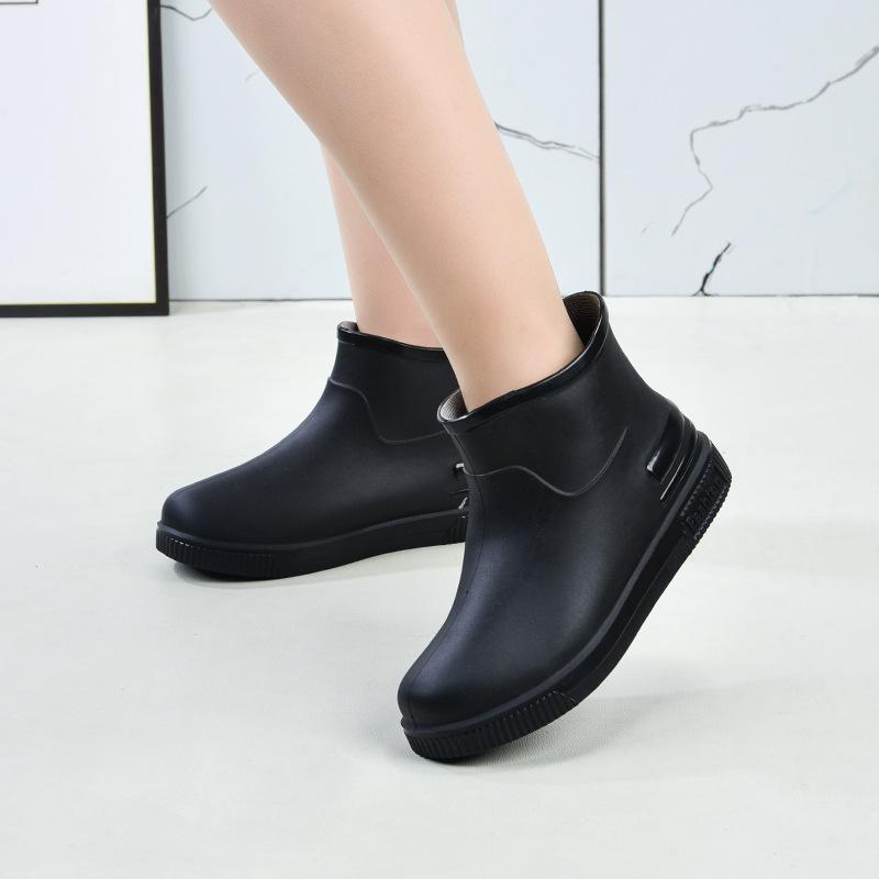 Fashion low tube rain shoes new women's wear waterproof and non-slip outdoor pvc velvet rain boots women's overshoes