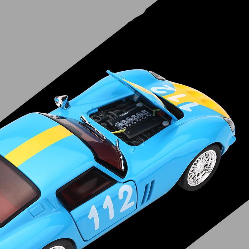 1/32 250 GTO Суперспортивный Автомобиль Литой Металлический Модель Симуляция Звука и Света Игрушка Миниатюрный Автомобиль Украшения Подарок Для Детей