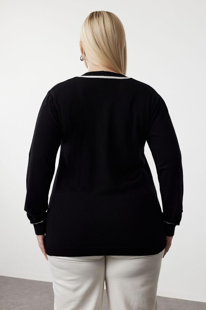 Women's Fashion Stylish Plus Size Cardigan Black V-Neck Premium Soft Fabric Knitwear Cardigan