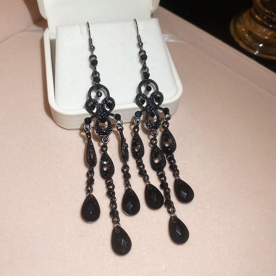 Silver Needle Feather Fringed Earrings Long Light Luxury Atmospheric Stud Earrings Personalized Design Earrings