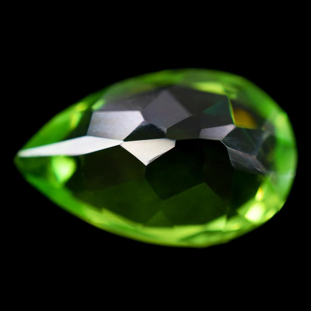 PERIDOT Pear Cut Green 8 To 10 Ct   Rare Loose Gemstone Each Ring Size