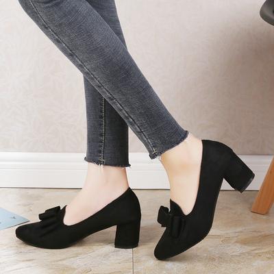 Мода 2024 Весна и Осень Новая Мода Острый Нос Замша Мелкий Вырез Бант Сексуальные Женские Туфли на Толстом Высоком Каблуке Одинарные Туфли