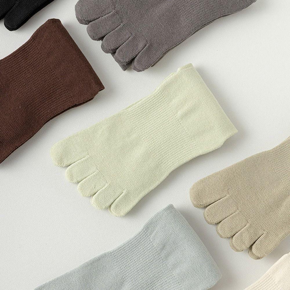 Pilates Grip Low-ankle Women Yoga Socks Silicone Non-slip Indoor Fitness Sock Split Toe Socks