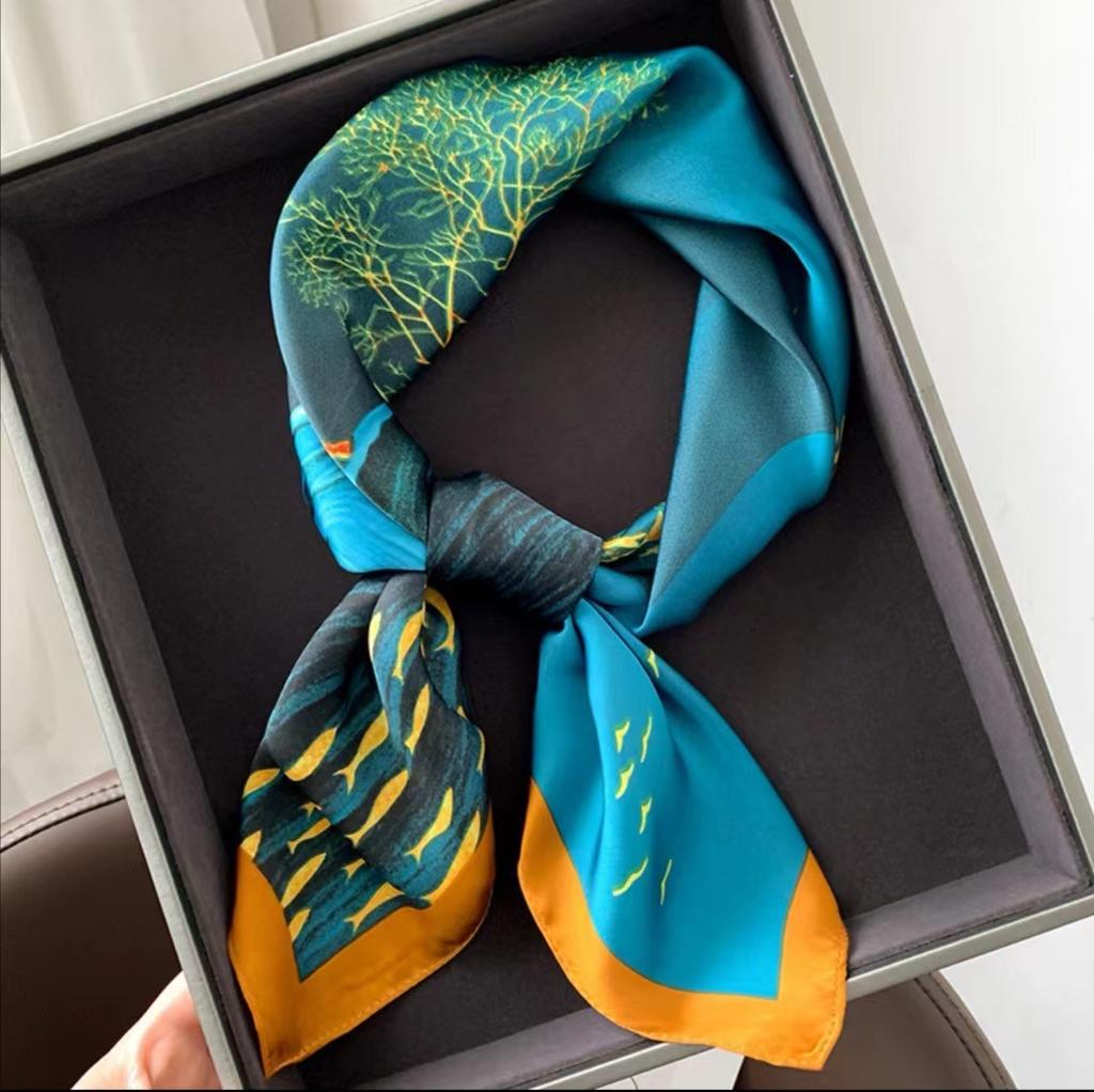 Small square scarf silk scarf women's new spring and autumn shirt suit scarf decorative warm 71 neck scarf scarf