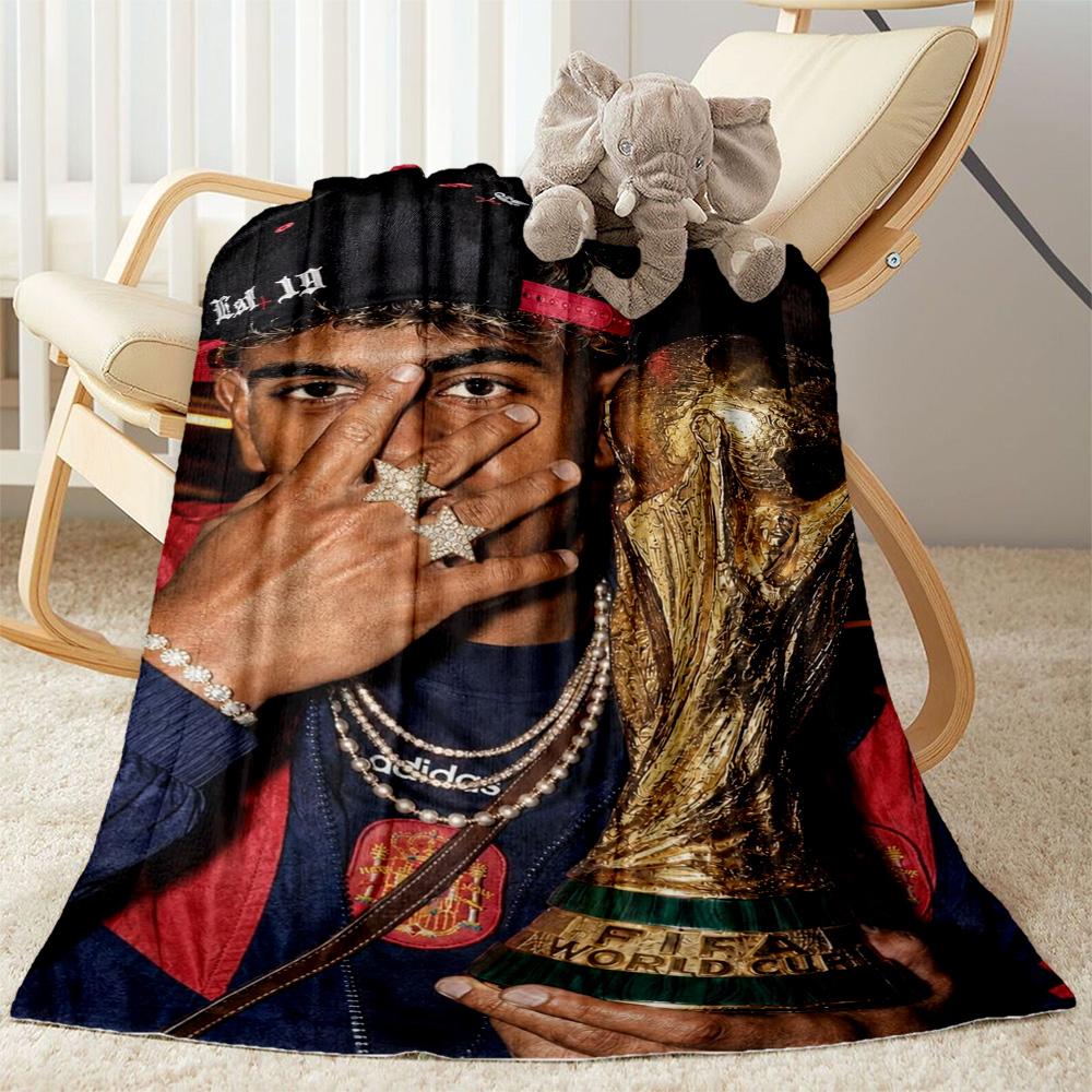 Lamine Yamal's Spain's Golden Moment Blanket Ultra-Soft Suitable for Picnics Bedding Bed All-Season Use Stylish Decor Birthday Christmas Gift Blanket