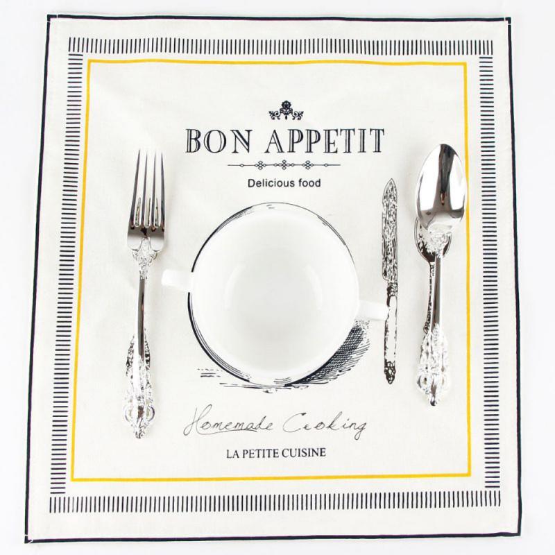 Чайник, тарелка, хлопковые салфетки, льняной коврик, кухонная посуда, простая подставка для столовых приборов