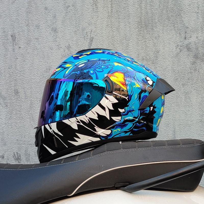 Мотоциклетный шлем для мужчин и женщин, спортивный автомобильный шлем с двойными линзами, новый национальный стандарт, четыре сезона, персонализированный Bluetooth