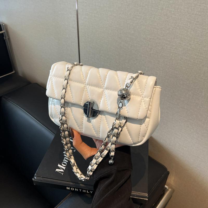 Сегодняшняя популярная маленькая сумка женская новая летняя универсальная сумка-мессенджер на цепочке на плечо маленькая квадратная сумка