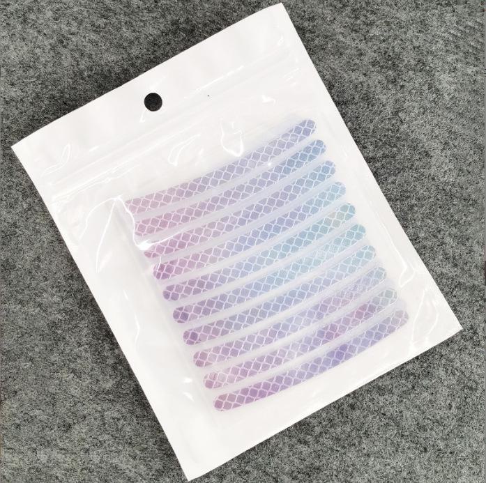 Светоотражающие наклейки на автомобильные и велосипедные шины