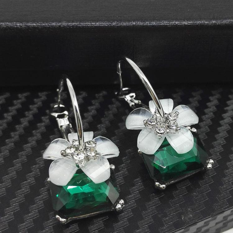 Крупные серьги в виде хрустальных цветов в корейском стиле для женщин