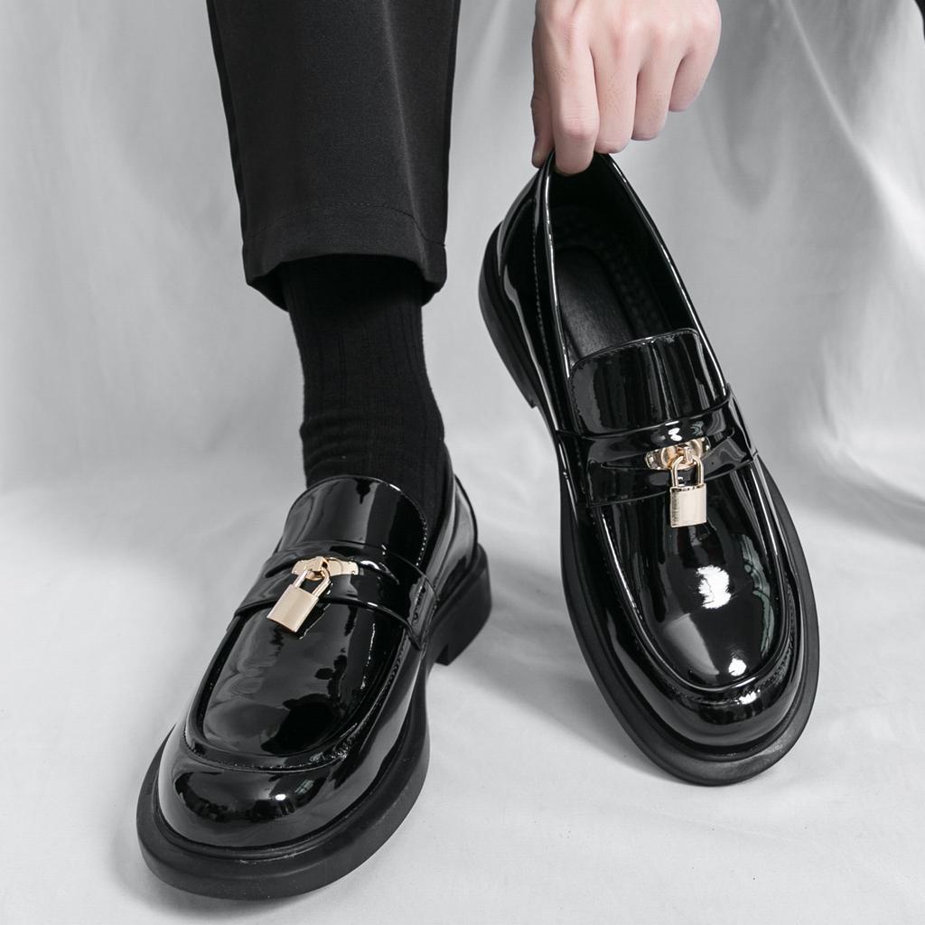 Men Loafers Black Office Shoes Formal Business Red Wedding Dress Prom Blazers White Tuxedo Party Shoes Large Size