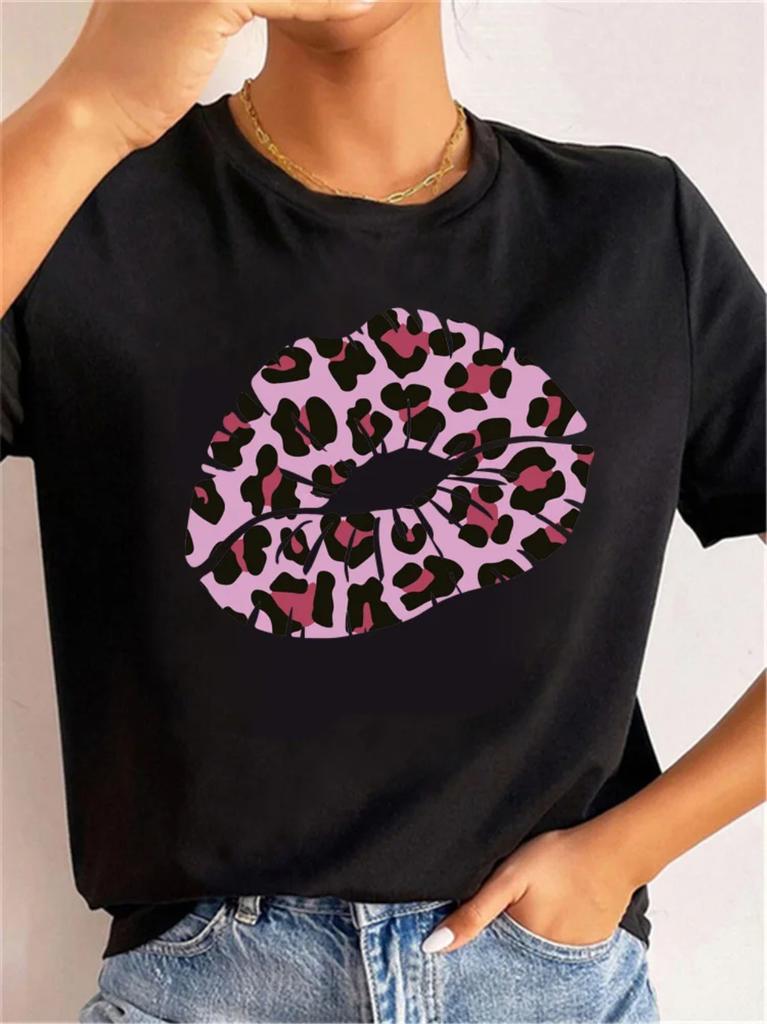 New Hot Red Lips Printed Unisex Tshirt Fashion Casual Tops 90s Girls Ladies Female Short Sleeve Clothing Tee Cute Graphic Top