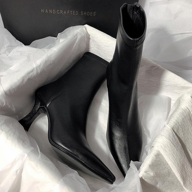 Зимняя мода Ботильоны с острым носком Элегантные туфли на высоком каблуке из кожи 2025 года Трендовые дизайнерские туфли-лодочки Гладиаторские туфли-лодочки женские