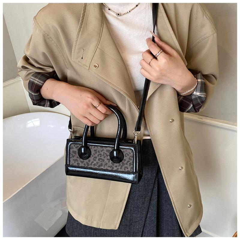 Популярная сумка-тоут женская осенне-зимняя новая ретро-модная маленькая квадратная сумка высокого класса на одно плечо через плечо