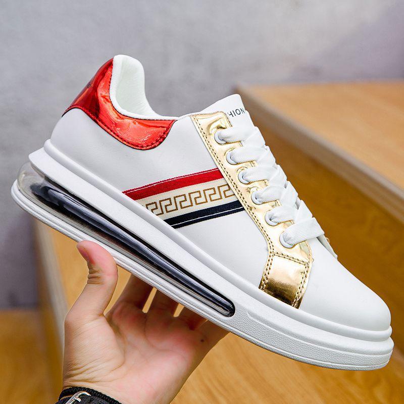 Весной и летом популярные маленькие белые туфли студенческие универсальные туфли на воздушной подушке мужские туфли толстая подошва увеличивающая круглый носок доска туфли повседневные спо