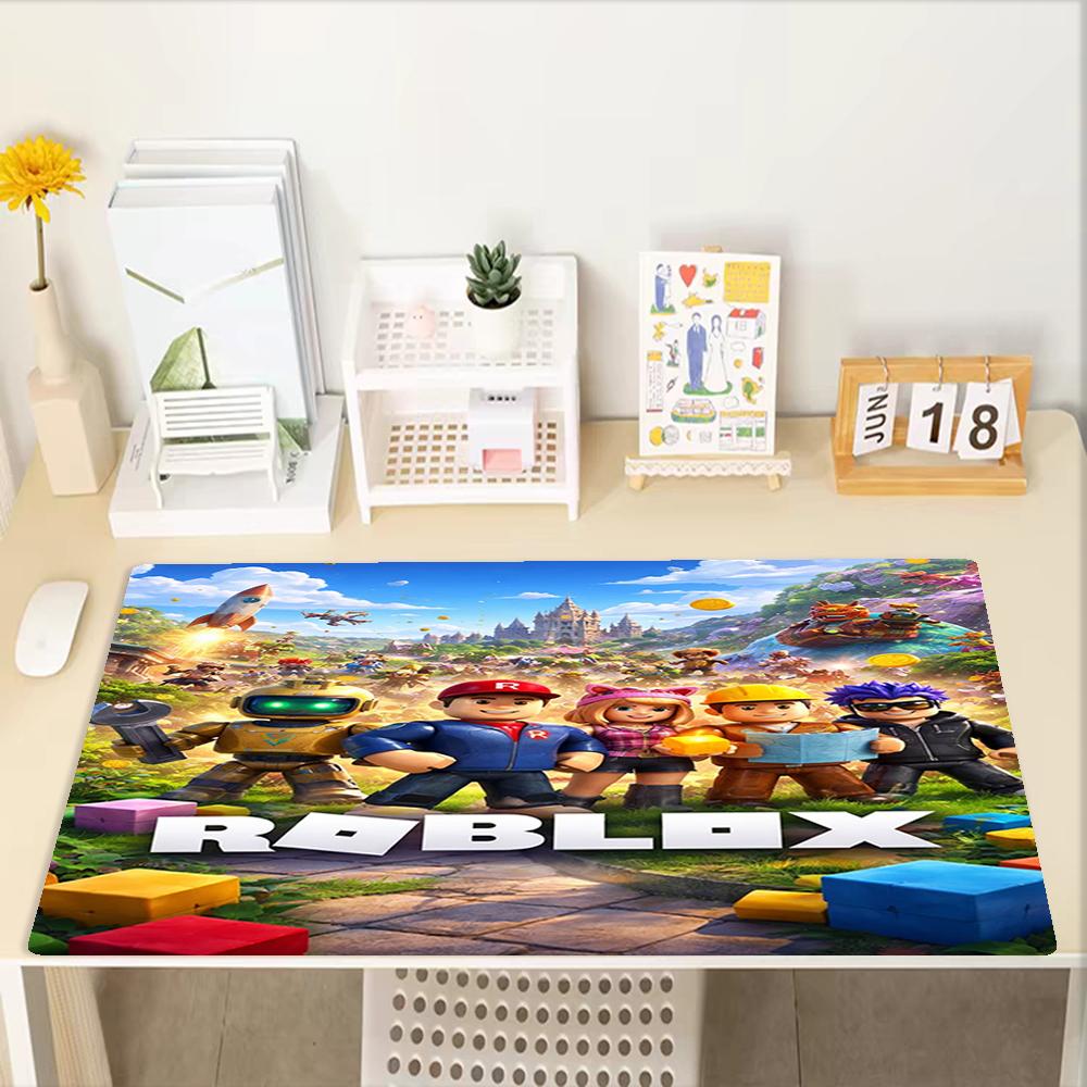 Roblox Theme Mouse Pad, Non Slip Rubber Base, Multifunctional Office & Home Decor, Perfect for Workspace Personalization.