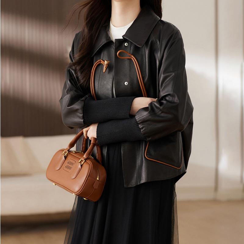 Весна и осень Новый стиль Национальный стиль Натуральная кожаная куртка Женская свободная овчинная куртка Модная черная куртка с короткими лацканами