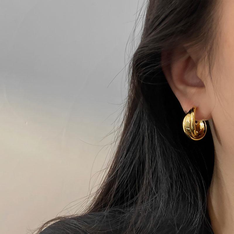 2023 Fashionable French Ear Clip Earrings - Simple, Elegant, Non-Piercing Mosquito Coil Design
