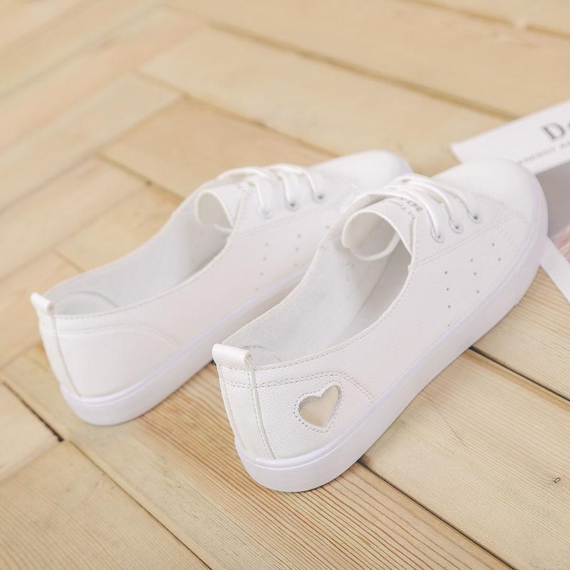 Маленькие белые туфли на мягкой подошве, женские летние корейские туфли на плоской подошве с неглубоким носком, туфли для отдыха, студенческие дышащие туфли для скейтбординга