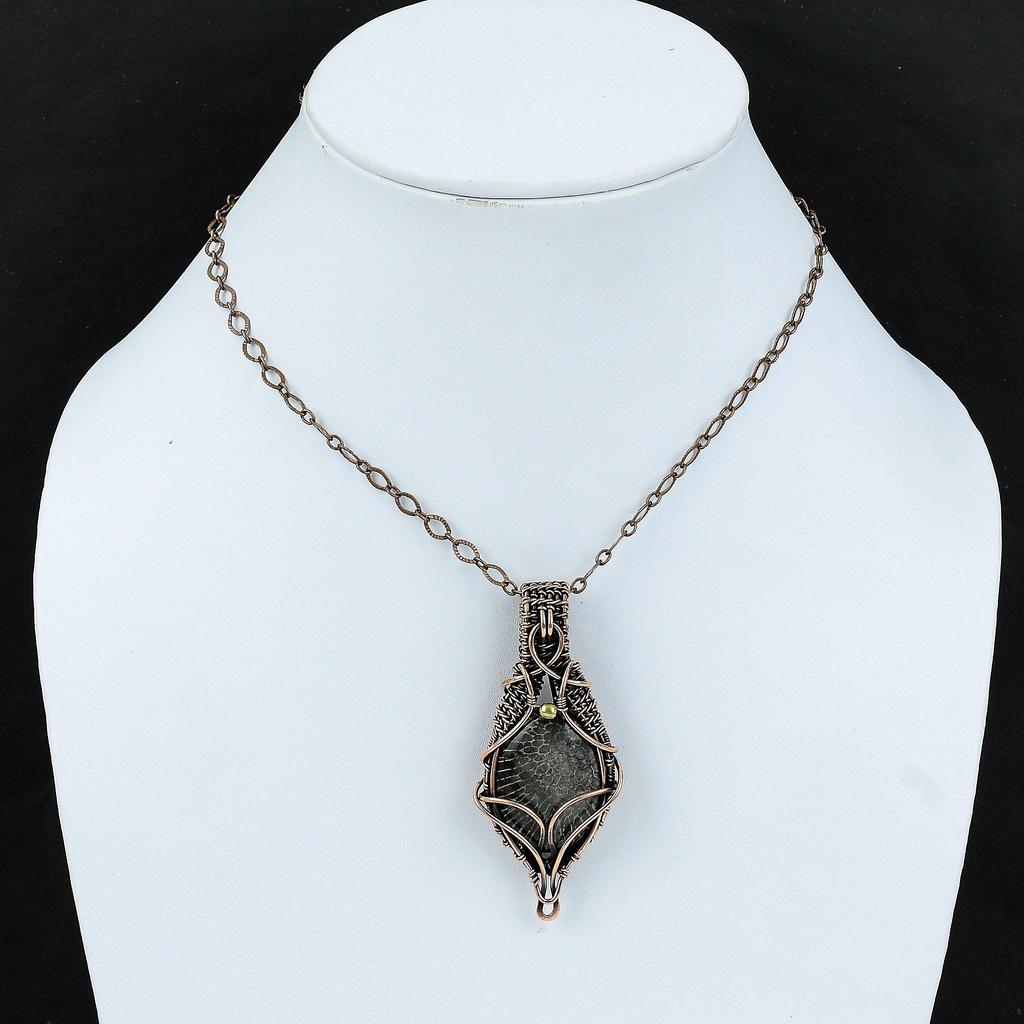 Подвеска из медной проволоки с кораллом, подвеска из медной проволоки, подвеска ручной работы, красивая медная ювелирная подвеска для подарка, ювелирные изделия из драгоценных камней, обернутые проволокой